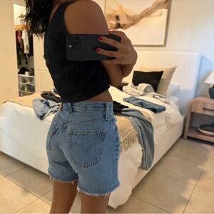 Levi 501 mid-shorts size 23